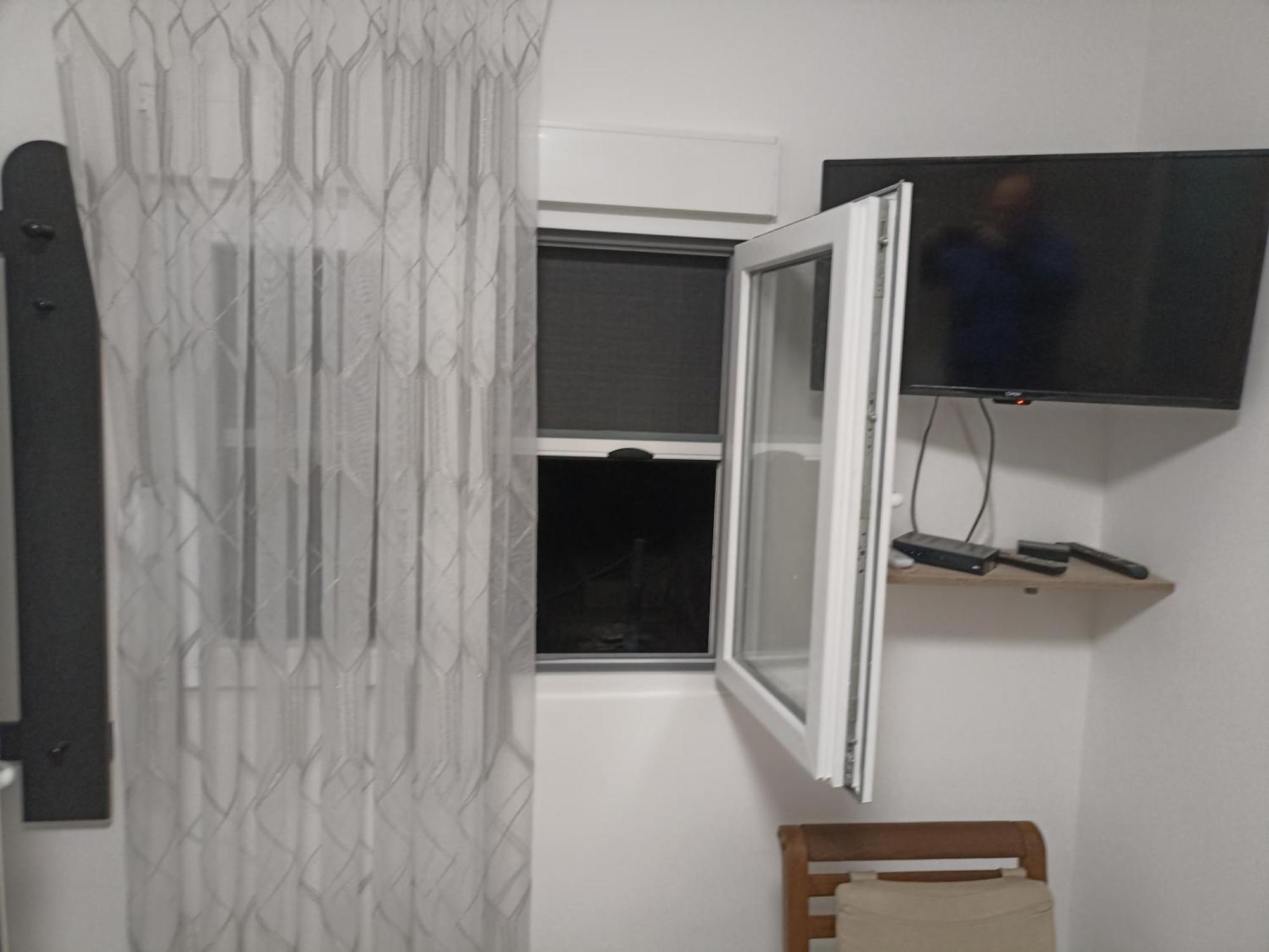 Mini Garsonjera Hotel Podgorica Eksteriør billede
