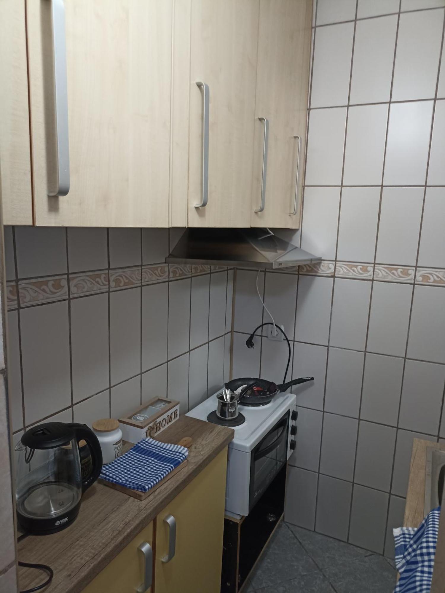 Mini Garsonjera Hotel Podgorica Eksteriør billede