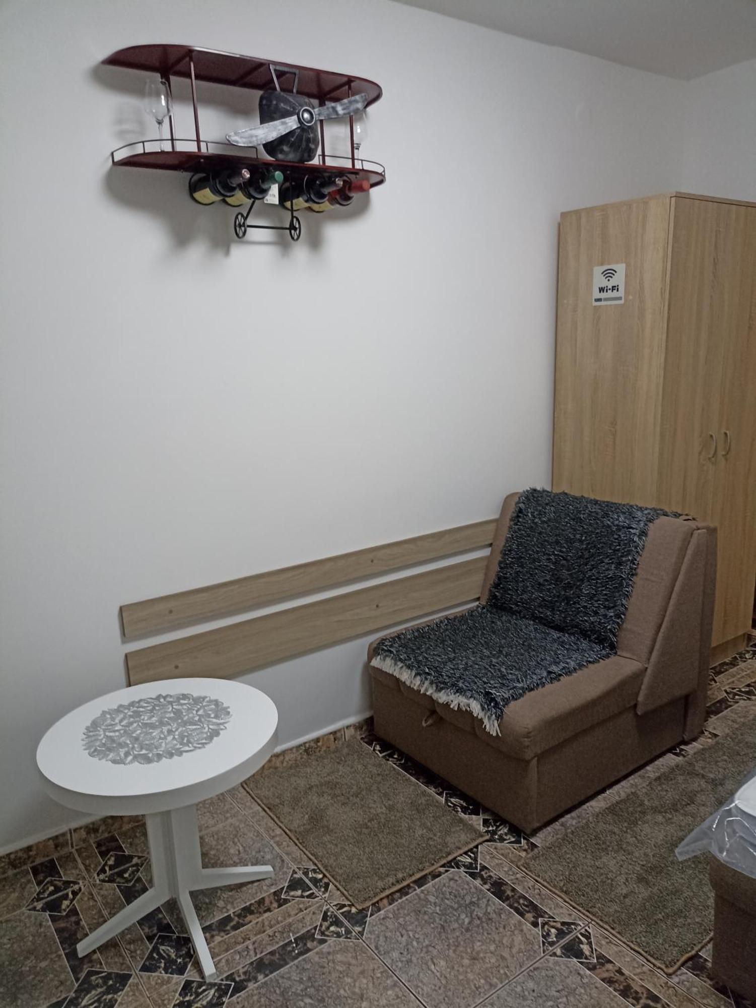 Mini Garsonjera Hotel Podgorica Eksteriør billede